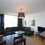 45M2 Sepaenkatu 11, Kaksio Avaralla Naekoealalla Merelle Asti, Parveke